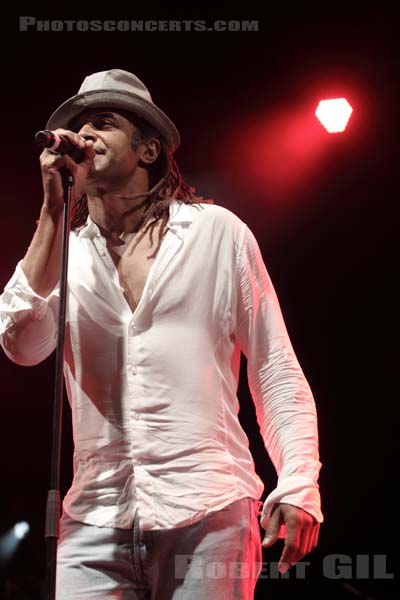 YANNICK NOAH - 2011-05-10 - PARIS - Place de la Bastille - 